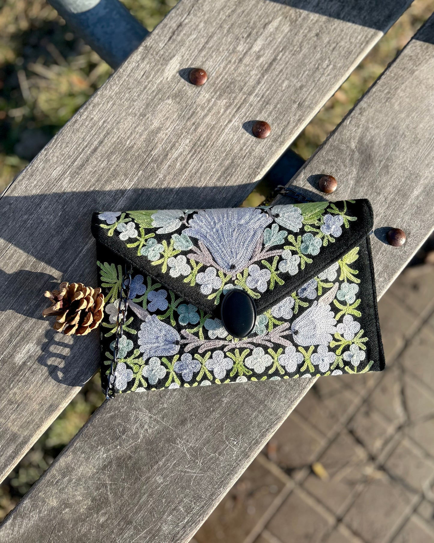 Zooné Sham Crossbody