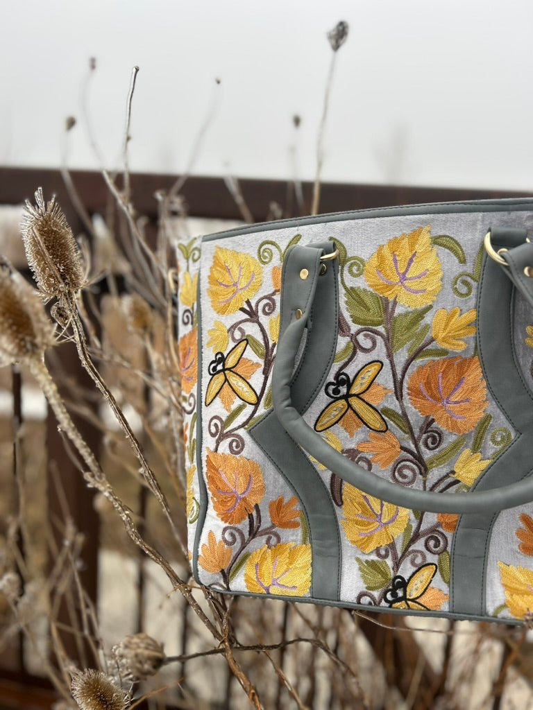 Zooné Zar Tote